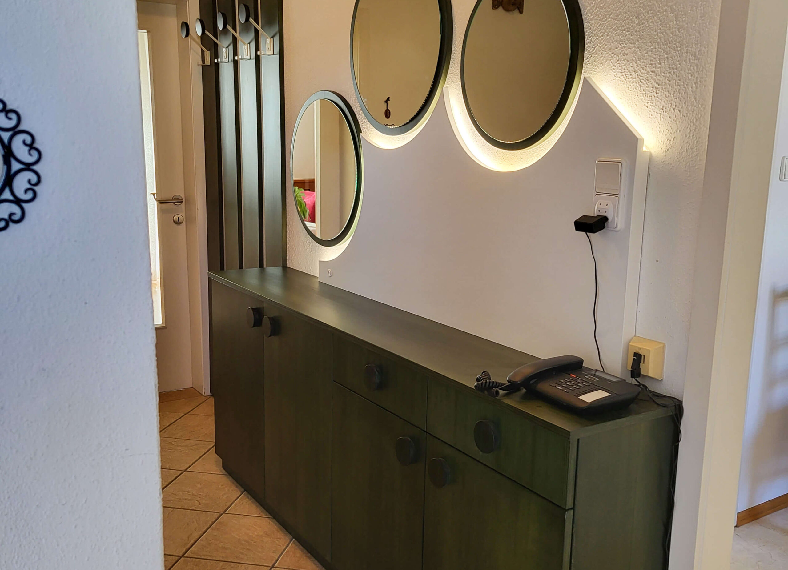 Kommode, Garderobe, Spiegeln