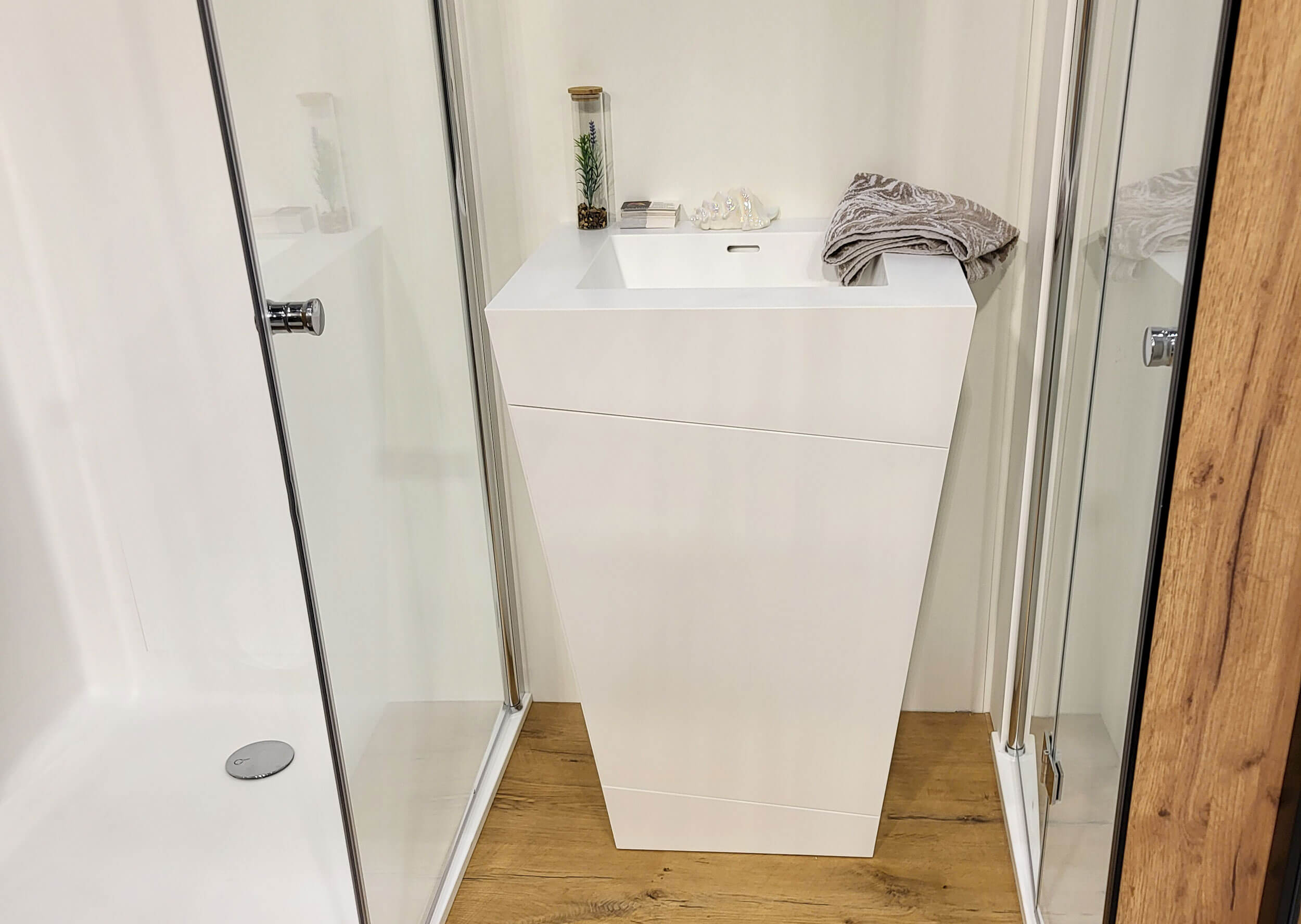 Badezimmer, Waschbeckenunterbau